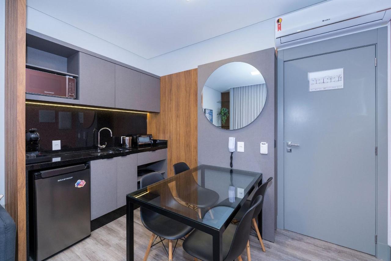 Aion Suites 204 - Compacto E Luxuoso Loft - Rooftop Com Piscina E Academia - A Poucos Passos Da Praia Бомбиняс Екстериор снимка